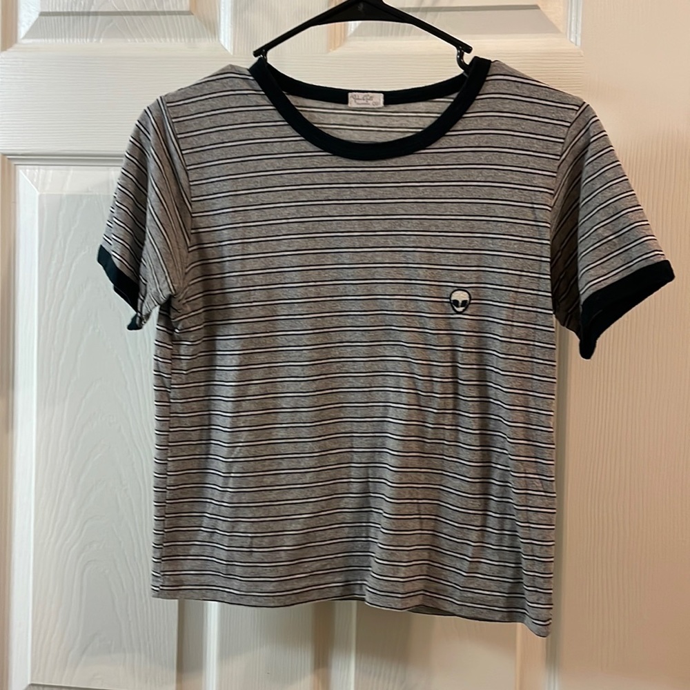 Brandy Melville alien crop top
